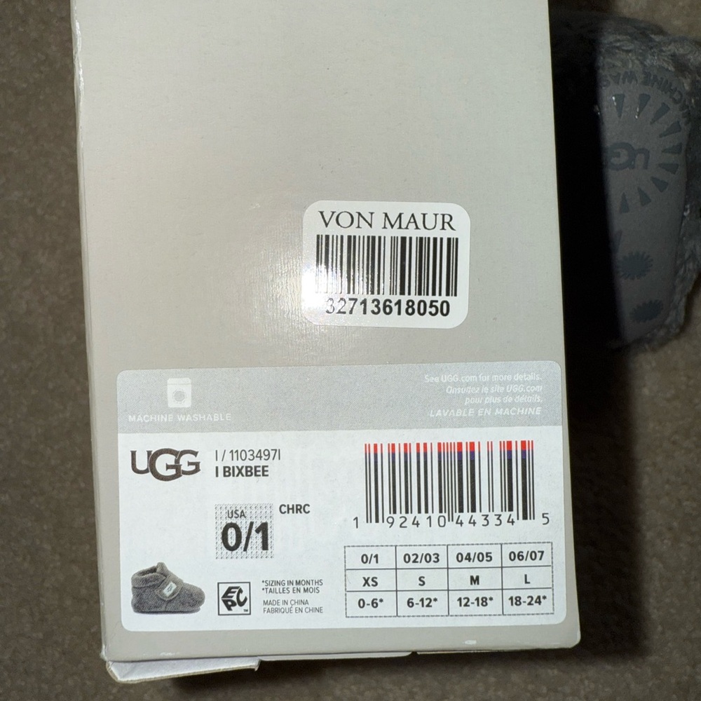 NWT UGG Infants’ Bixbee Terry Clothe Bootie - Picture 3 of 3